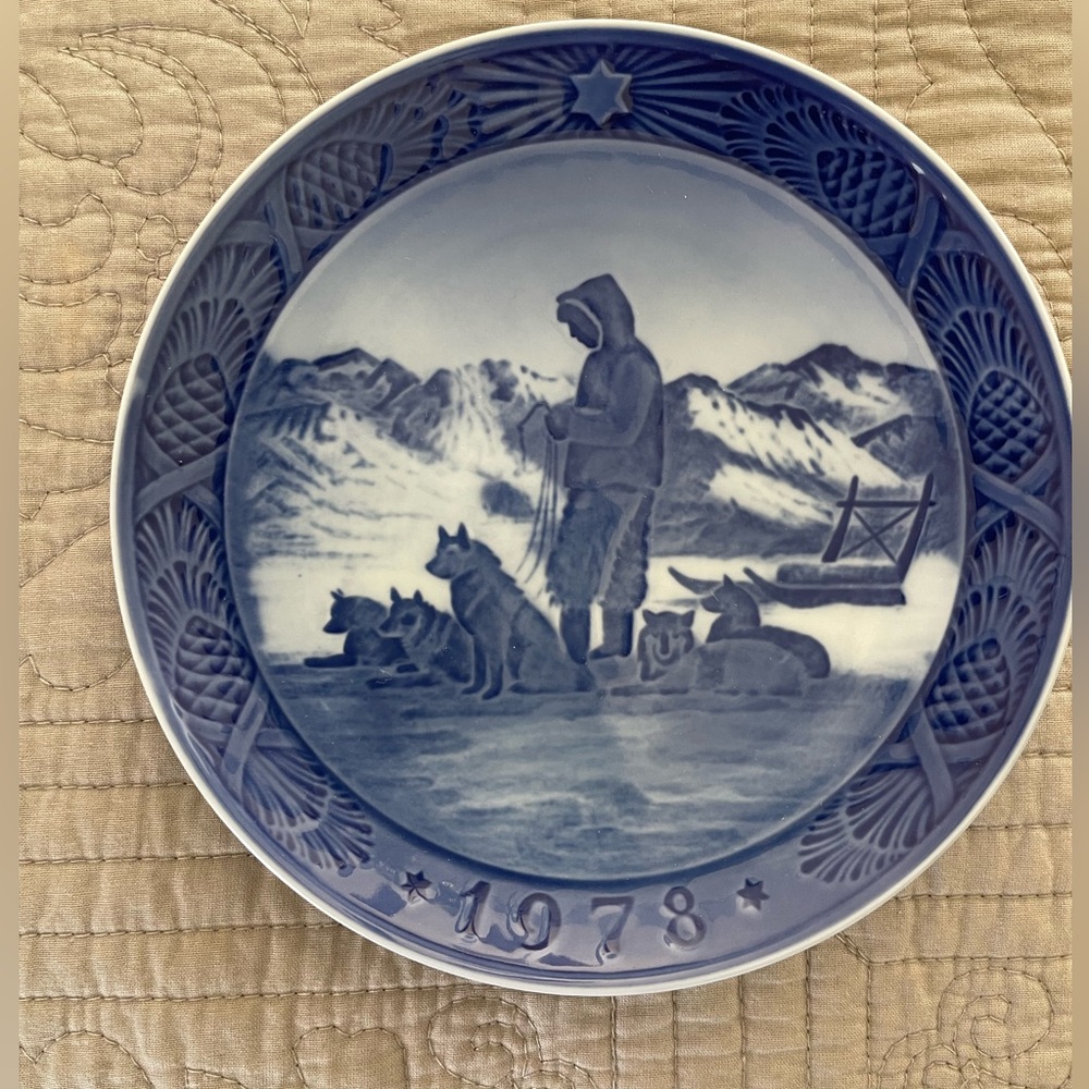 Royal Copenhagen 1978 “Greenland Scenery” Dated Collectible Plate